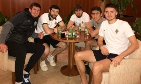 Плиев встретился с футболистами «Кайрата»
