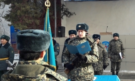 Триумфаторы Рио Баландин и Рахимов приняли военную присягу