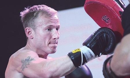 Непобежденный уроженец Казахстана отправил соперника в нокаут за 30 секунд