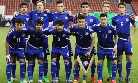 «Астана» поздравила юношескую сборную Казахстана