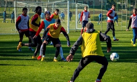 «Кайсар» обыграл «Истиклол»