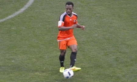 «Шахтер» подписал контракт с Айегбуси