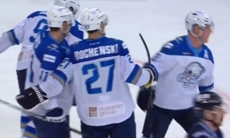 Видео шайб матча КХЛ «Динамо» Минск — «Барыс» 2:1