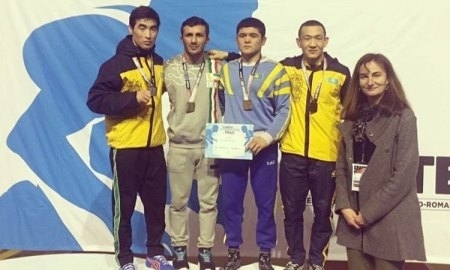 Шесть казахстанских борцов взошли на пьедестал почета турнира в Париже