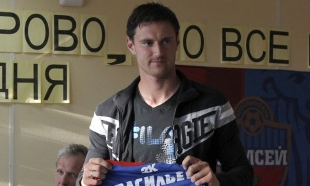 Максим Васильев: «„Шахтёр“ и „Окжетпес“ — техничные, хорошо держат мяч, комбинируют»