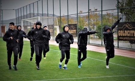 Фото с тренировки «Алтая» 9 января