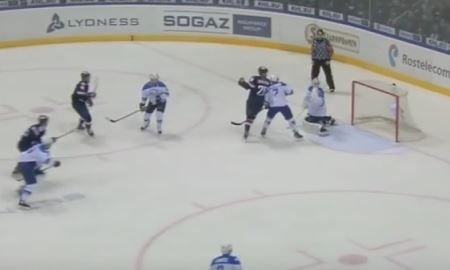 Видеообзор матча КХЛ «Слован» — «Барыс» 4:1