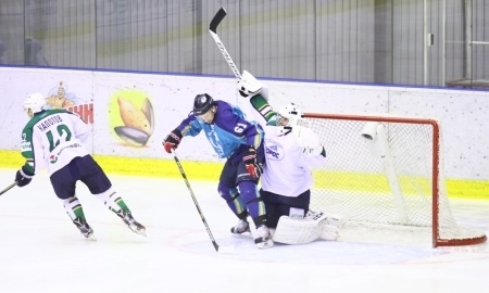 Фоторепортаж с матча ВХЛ «Торпедо» — «Торос» 2:1