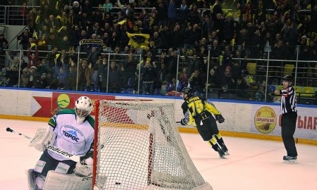 Видеообзор матча ВХЛ «Сарыарка» — «Торос» 4:2