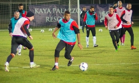 Фоторепортаж с тренировки «Кайсара» в Турции