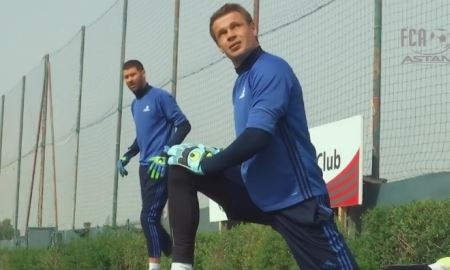 Видео c тренировки вратарей «Астаны» в ОАЭ