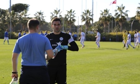 Фоторепортаж с товарищеского матча «Иртыш» — «Славия» 1:3