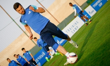 Фоторепортаж с тренировки «Астаны» в ОАЭ