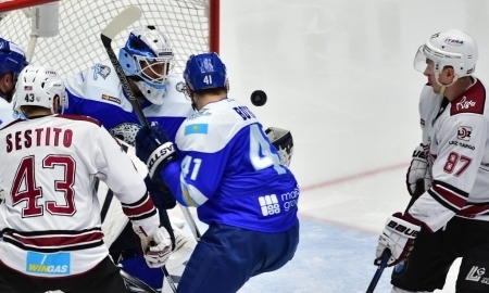 «Барыс» в пятый раз подряд обыграл рижское «Динамо»