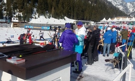 Минспорта РК обвинил врача в ситуации с биатлонистами на чемпионате мира