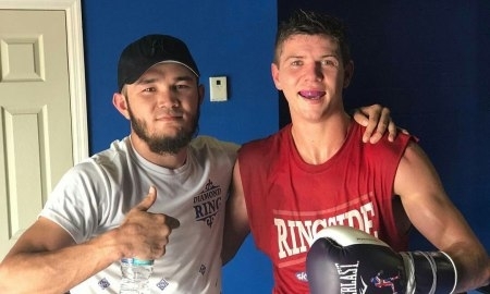 Американские специалисты похвалили Шарибаева после спарринга с олимпийским чемпионом