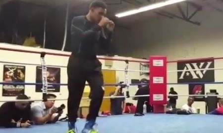 Видео с открытой тренировки Джейкобса перед боем с Головкиным