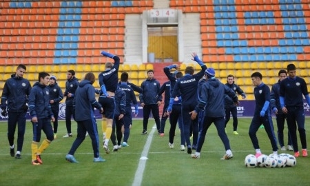 Молодежная сборная Казахстана начинает УТС в Турции