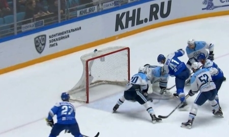 Видеообзор матча КХЛ «Барыс» — «Сибирь» 2:1 ОТ