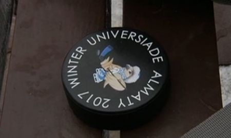 Участники Универсиады-2017 избавляются от одежды, аксессуаров и атрибутики игр