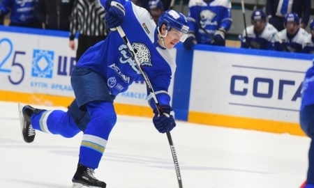 <strong>Трансляция матча КХЛ «Барыс» — «Авангард»</strong>