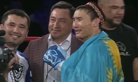 <strong>Ислам в первом раунде нокаутировал Ассиса</strong>