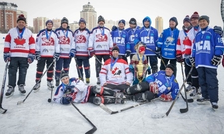 Впервые в Казахстане прошел зимний турнир по хоккею с шайбой на реке