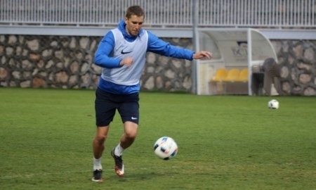 Фоторепортаж с вечерней тренировки «Иртыша»