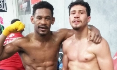 Джейкобс перед Головкиным провел спарринг с непобежденным средневесом