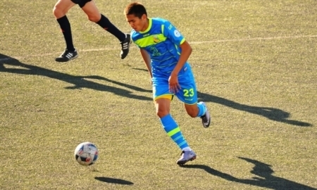 «Каспий» провел два товарищеских матча на УТС в Ташкенте