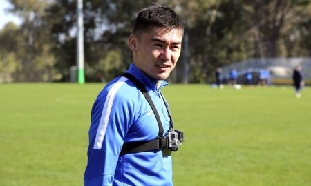 «Иртыш» сыграл в «теннисбол» на тренировке