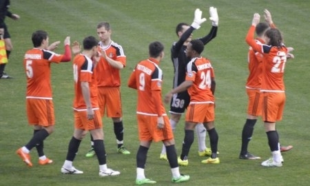 «Шахтер» минимально одолел «Сибирь»