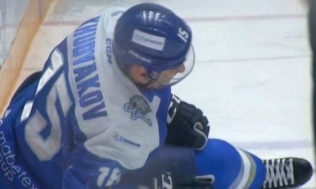 Как хоккеист «Трактора» атаковал в голову Худякова