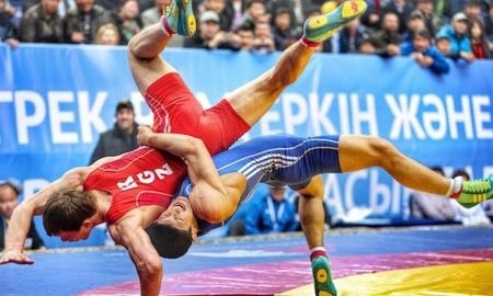 Чемпионат РК по борьбе стартовал в Шымкенте