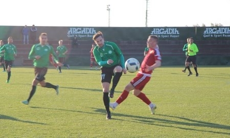 Фоторепортаж с товарищеского «Алтай» — «Пакш» 1:2