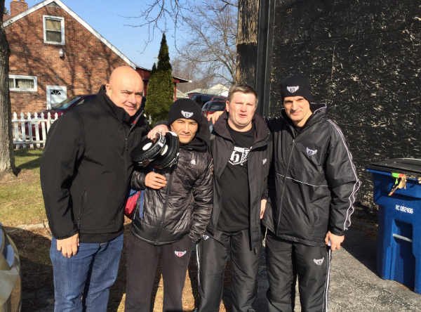 Жакиянов готов к предстоящему бою с Уорреном