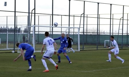 Фоторепортаж с товарищеского матча «Иртыш» — «Нефтехимик» 2:3