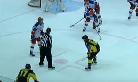 Видео матча ВХЛ «Сарыарка» — «Звезда» 1:2 Б