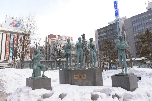 «Дешево и сердито», или Чем живет столица Азиады-2017