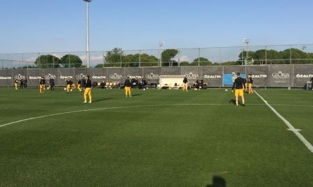 <strong>Трансляция товарищеского матча «Кайрат» — «Анжи» </strong>