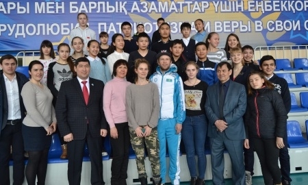 Петропавловск встретил бронзового призера Азиатских игр в Саппоро Бабенко