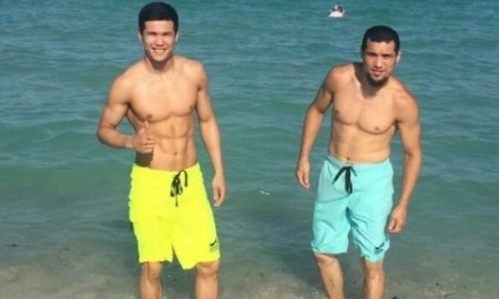 Елеусинов прибыл в Майами для подготовки к дебюту в профессионалах