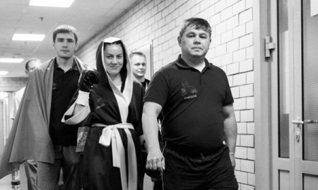 Ерик Алгабек: «Уверен, что Шарипова сама настояла на проведении боя, несмотря на травму»