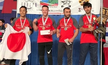 Казахстанские армрестлеры стали сильнейшими на турнире Арнольд Классик