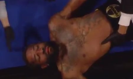 Экс-соперника Головкина унесли с ринга на носилках