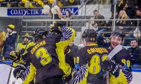 «Сарыарка» повела в серии плей-офф ВХЛ с «Зауральем»