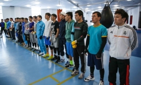 Как казахстанские боксеры пели гимн на немецкой земле