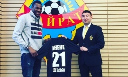 <strong>«Кайрат» официально представил Анене</strong>