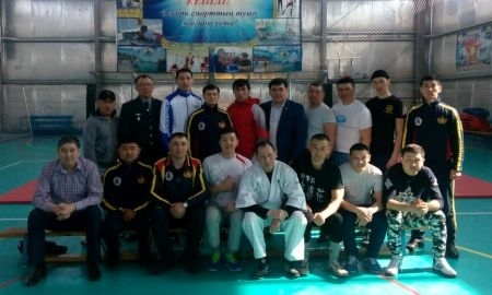 Жакипов и Алимханулы пропагандируют здоровый образ жизни в Аягузе