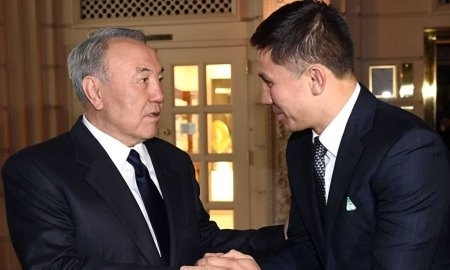 Назарбаев поздравил Головкина с победой